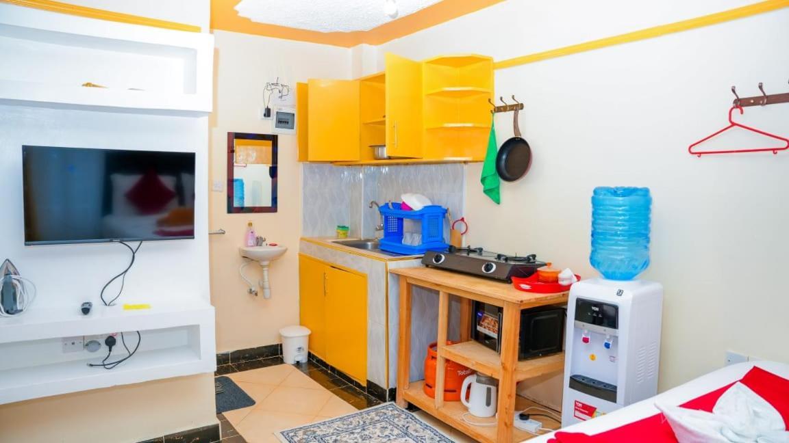 Nelly Fully Furnished Studios Найваша Екстериор снимка